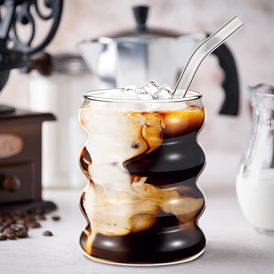 Wave-Shaped Glass Milkshake Cups with Straws
